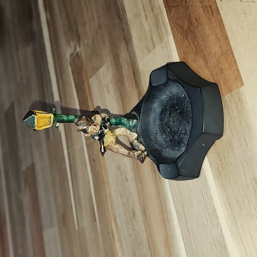 Antique drunk guy ashtray